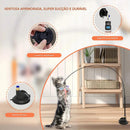 PetzCore™ Vara Interativa com Ventosa, Pena e Sino para Gatos | Brinquedo Inteligente de Caça